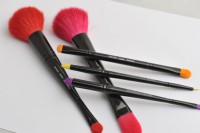 Dual-End Cosmetic Brushes Colorful Synthetic Hair